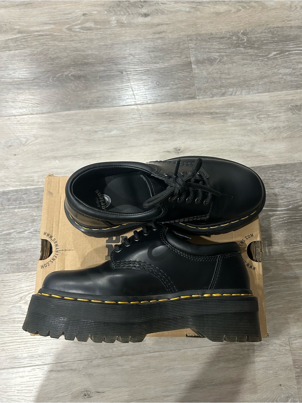 Dr. Martens 8053 LEATHER Platform